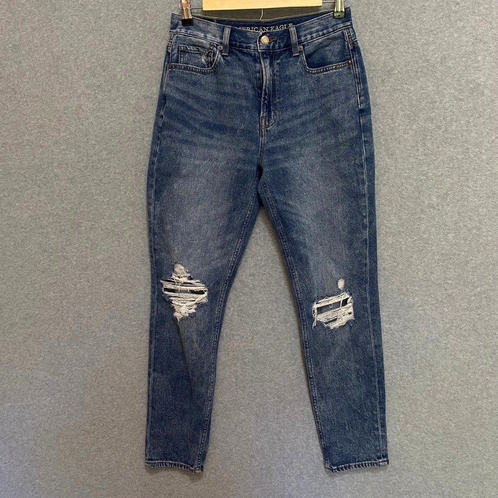 AMERICAN EAGLE Mom Jeans Women's Size 2 Regular Blue Distressed High Rise Denim